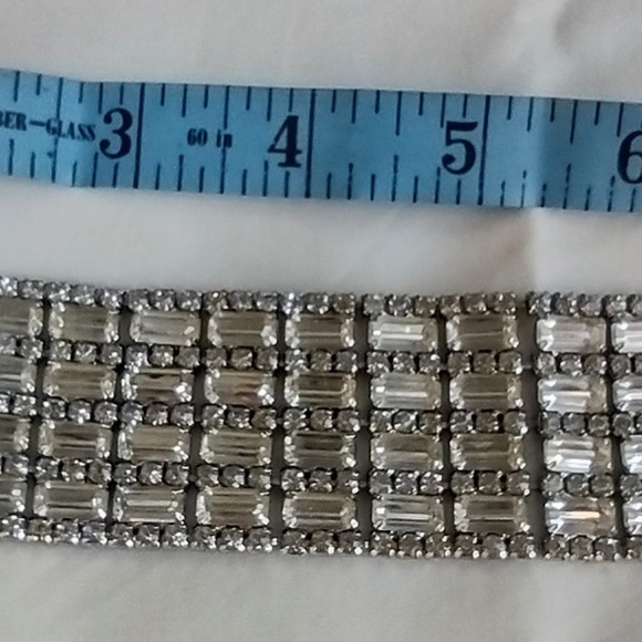 Vintage Mid Century Chunky Clear Rhinestone Bracelet with Safety Chain - Picture 6 of 6
